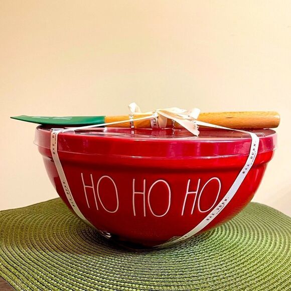 Rae Dunn Red Christmas ceramic mixing bowl with spatula NWT - Picture 1 of 9